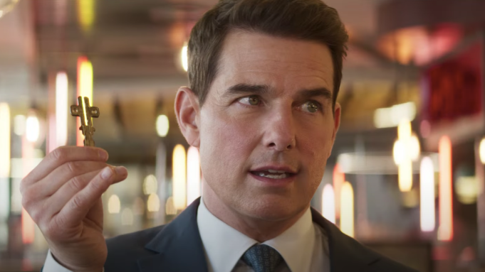 Tom Cruise hành động mãn nhãn trong trailer Điệp vụ bất khả thi 7 - Ảnh 2.